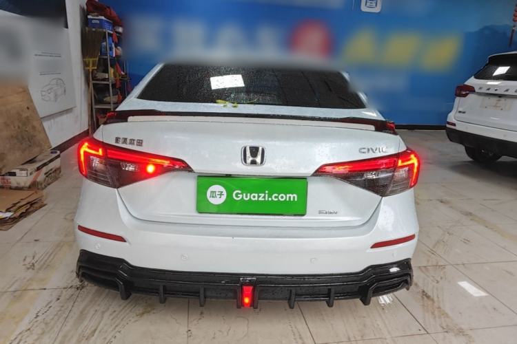 Honda Civic 2023 — 5