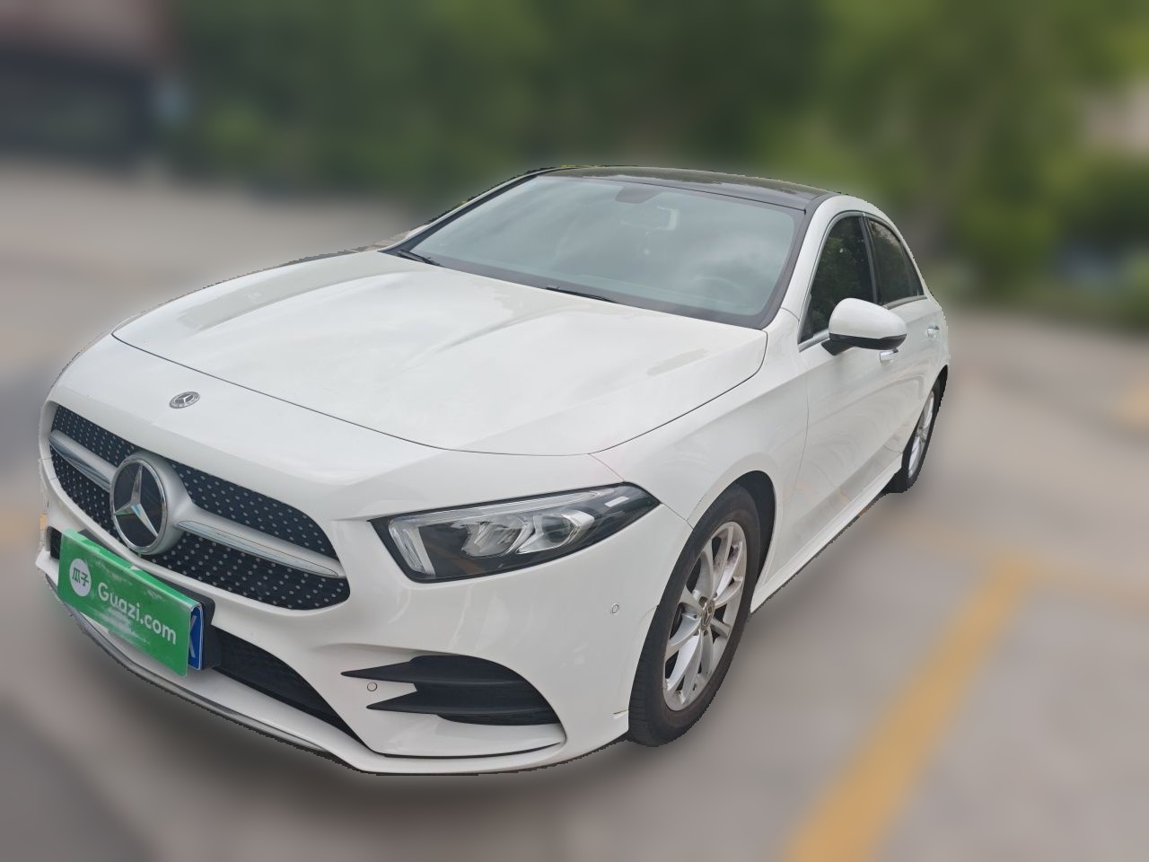 Mercedes-Benz A 200 L 2020 — фото 1