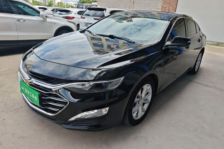 Chevrolet Malibu XL 2022 — фото 1