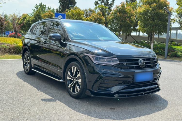 Volkswagen Tiguan L 2024 — 3