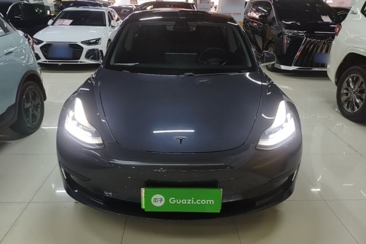 Tesla Model 3 2020 — 2