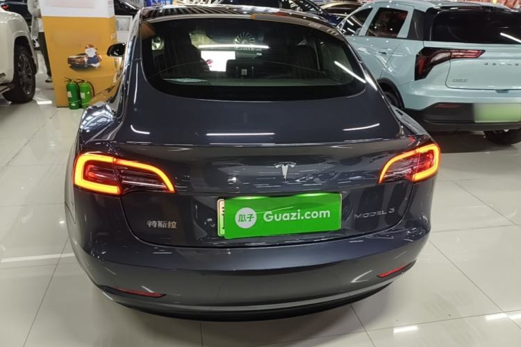 Tesla Model 3 2020 — 5
