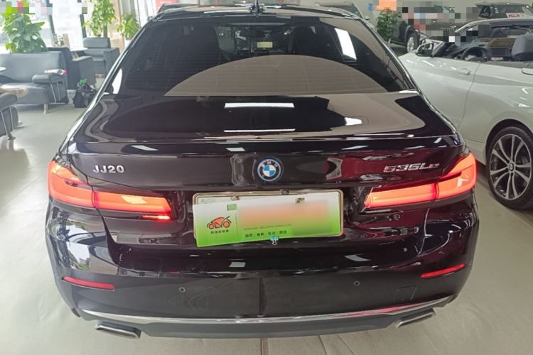 BMW 535Le 2022 — 5