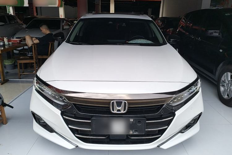 Honda Accord 2022 — фото 1
