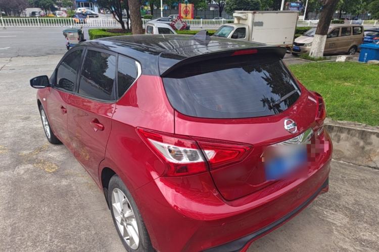 Nissan Tiida 2021 — 4