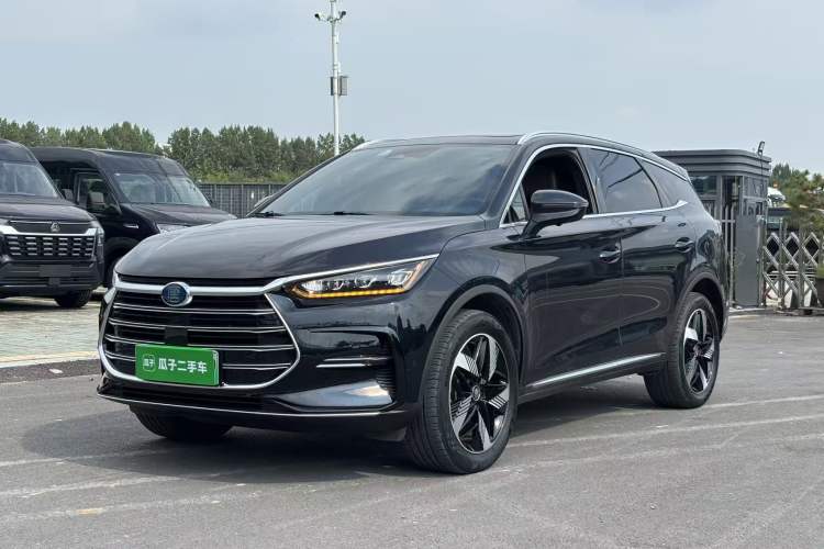 BYD Tang 2023 — фото 1
