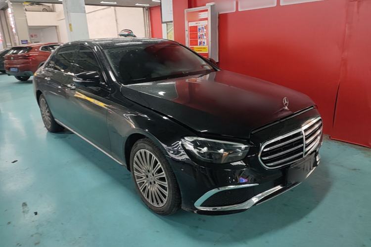 Mercedes-Benz E 300 L 2023 — 3