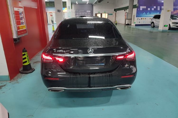Mercedes-Benz E 300 L 2023 — 5