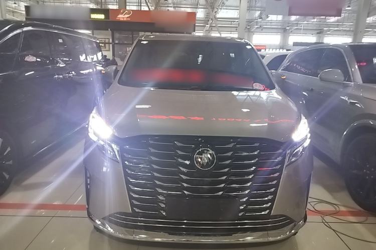Buick GL8 2023 — 2