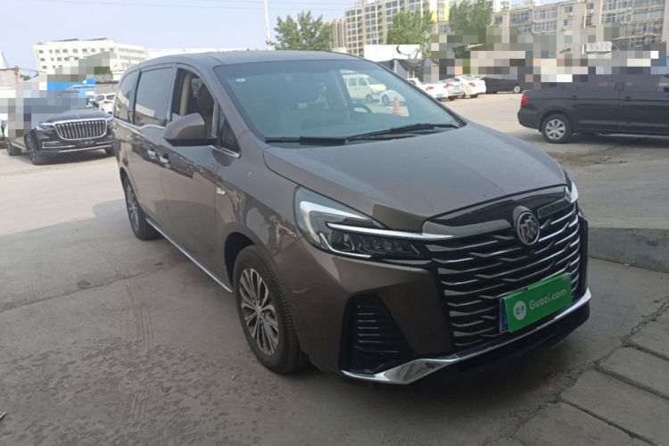 Buick GL8 2023 — 3