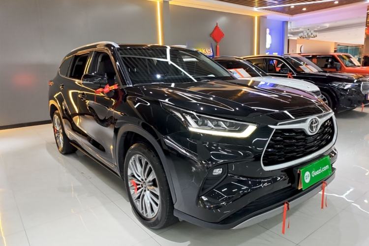 Toyota Highlander 2022 — 3