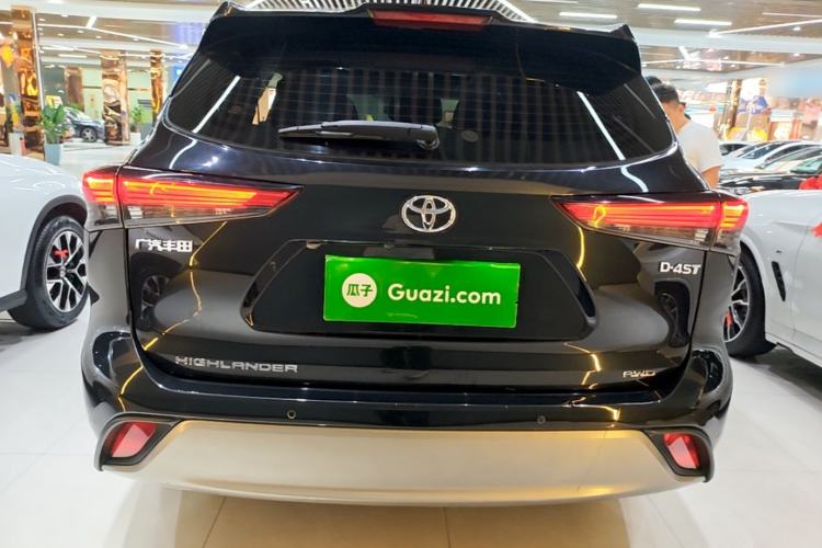 Toyota Highlander 2022 — 5