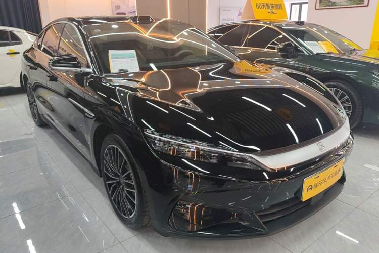 BYD Han 2025 — 3