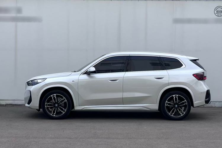 BMW X1 2023 — фото 3