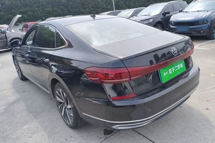 Volkswagen Passat 2024 — 4