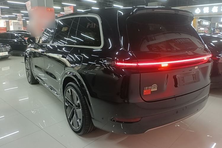Li Auto L9 2025 — 4