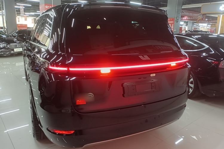 Li Auto L9 2025 — 5