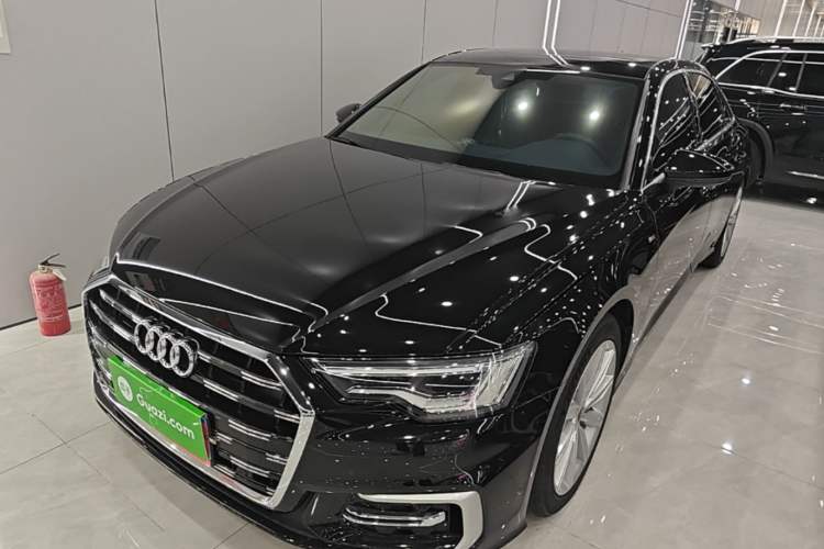Audi A6L 2023 — фото 1