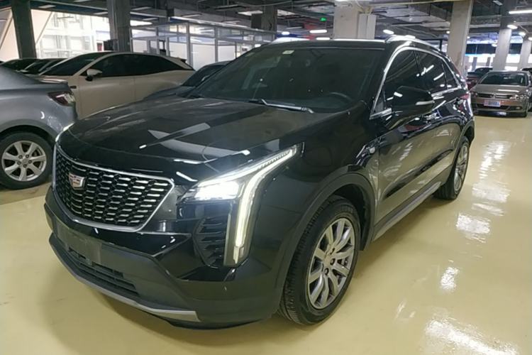 Cadillac XT4 2021 — фото 1