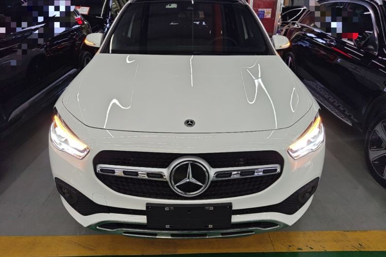 Mercedes-Benz GLA 200 2020 — 2