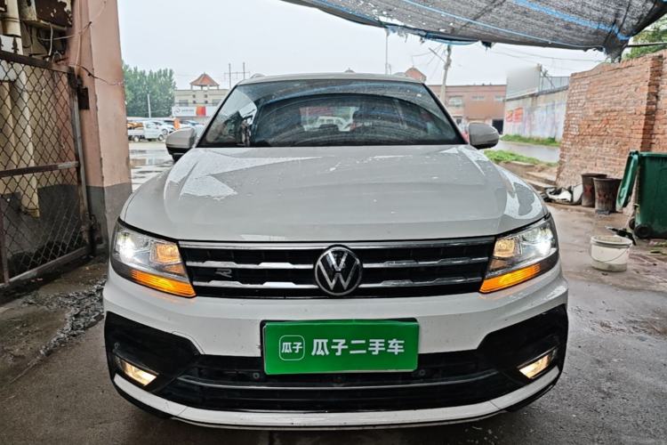 Volkswagen Tiguan L 2021 — 2