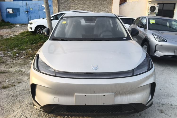 Arcfox T1 2025 — 2