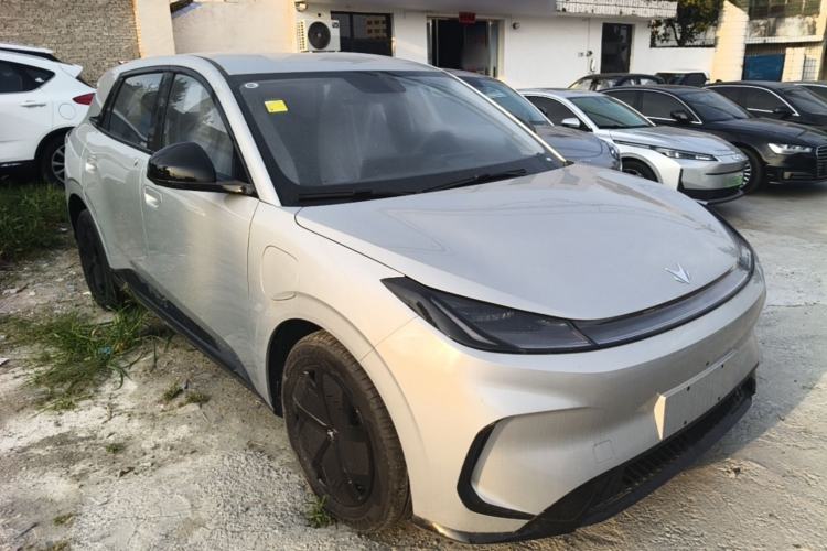 Arcfox T1 2025 — 3