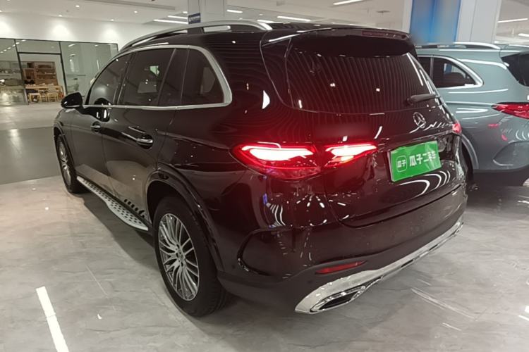 Mercedes-Benz GLC 300 L 2023 — фото 4