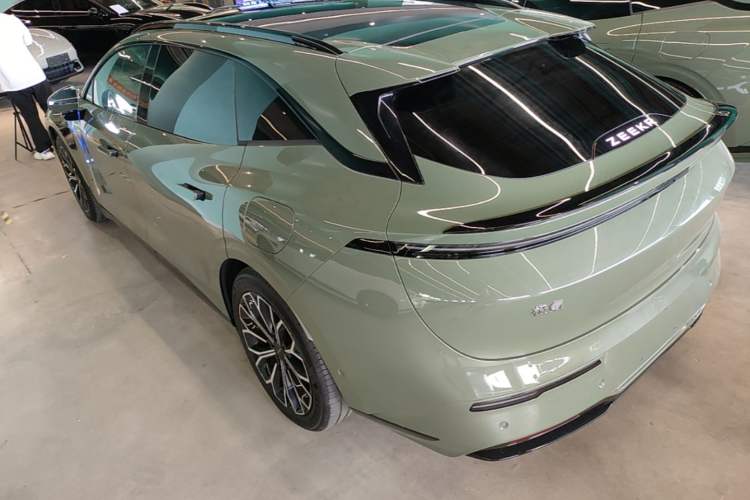 Zeekr 007GT 2025 — 4