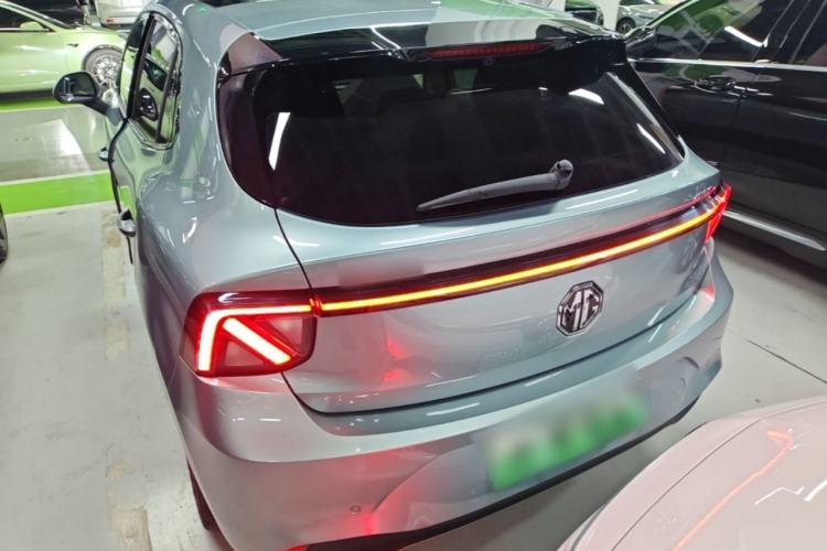 MG MG4 EV 2026 — 5