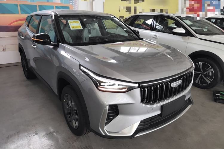 Geely Emgrand X7 2026 — 3