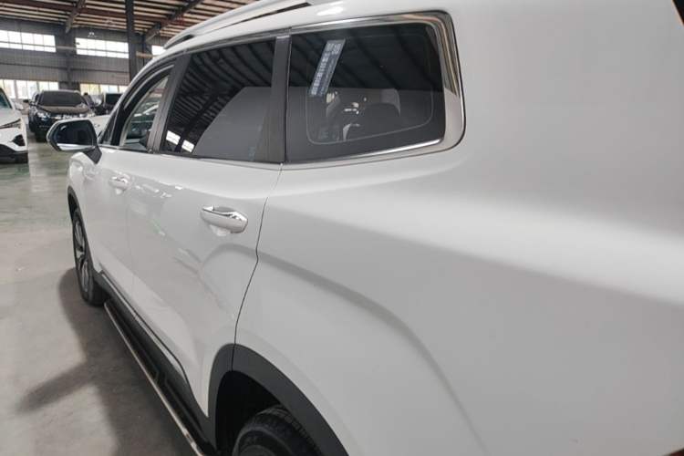 Geely Haoyue 2020 — 4