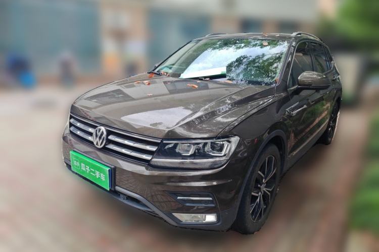 Volkswagen Tiguan L 2020 — фото 1