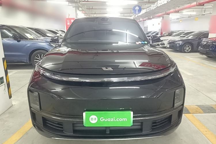 Li Auto L9 2025 — 2