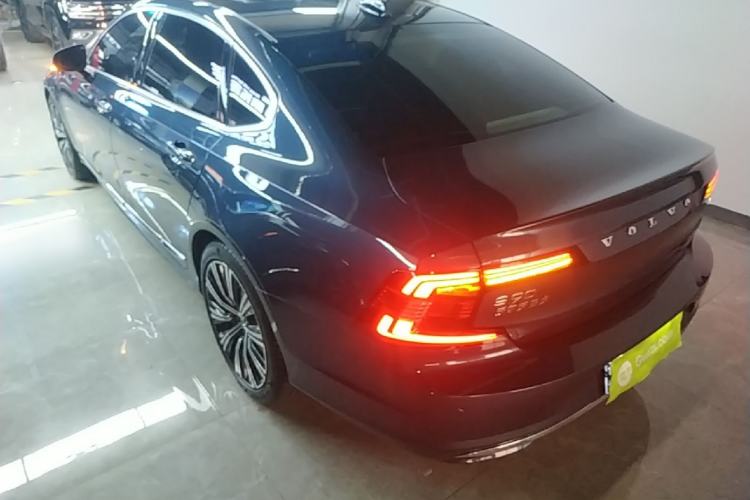 Volvo S90 2022 — 4