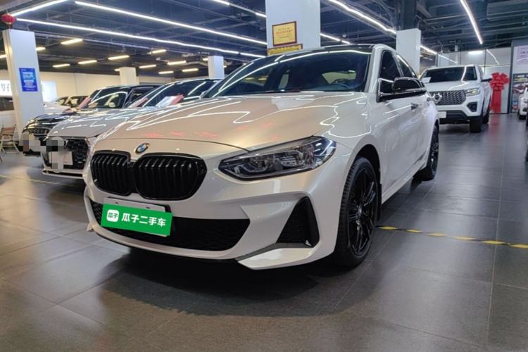 BMW 1 series 2022 — фото 1
