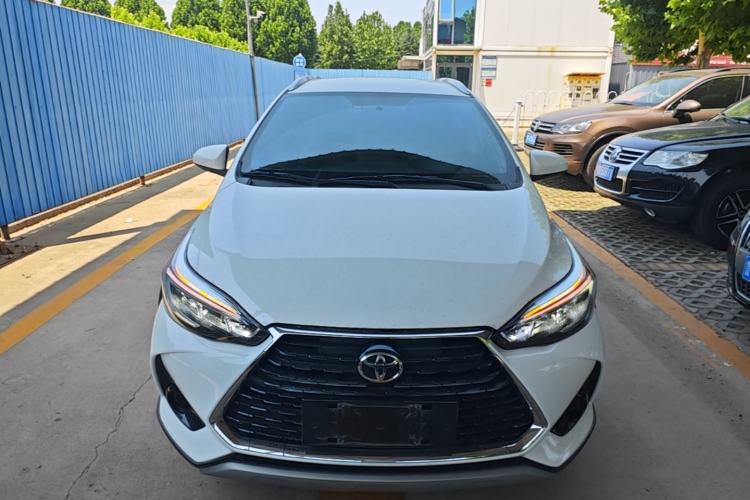 Toyota Yaris 2022 — 2