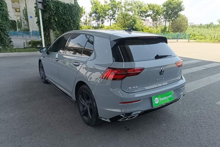 Volkswagen Golf 2023 — 4