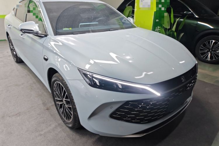 BYD Qin L 2026 — 3