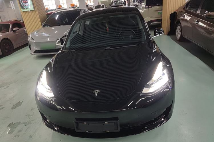 Tesla Model 3 2020 — 2