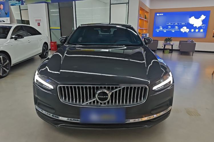 Volvo S90 2024 — 2