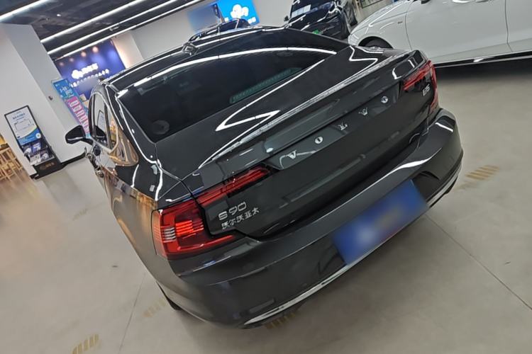 Volvo S90 2024 — 4