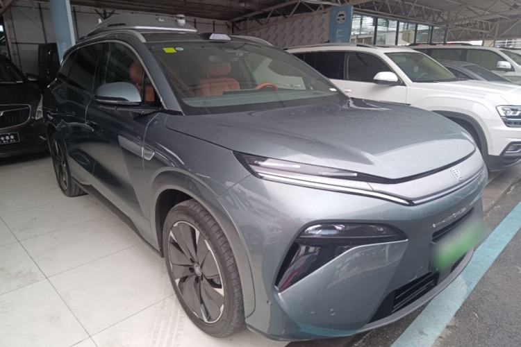 BYD Tang L 2025 — 3