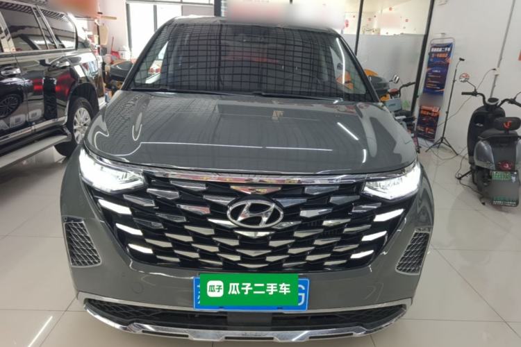 Hyundai Custo 2024 — 2