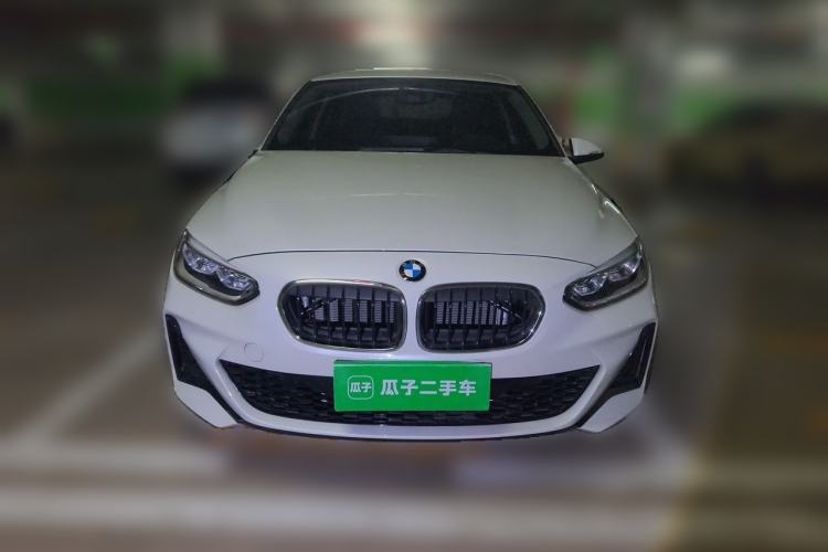 BMW 120i 2022 — фото 2