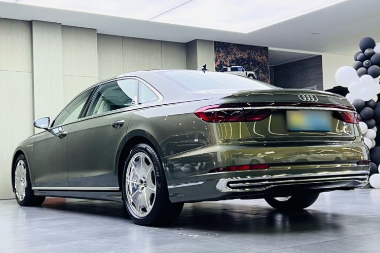 Audi a8 2022 — фото 3