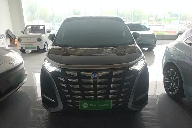 Denza D9 2024 — 2