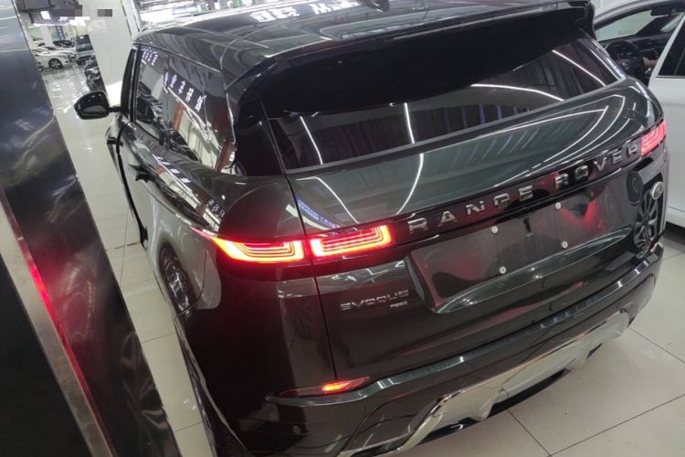 Land Rover Range Rover Evoque 2023 — фото 4