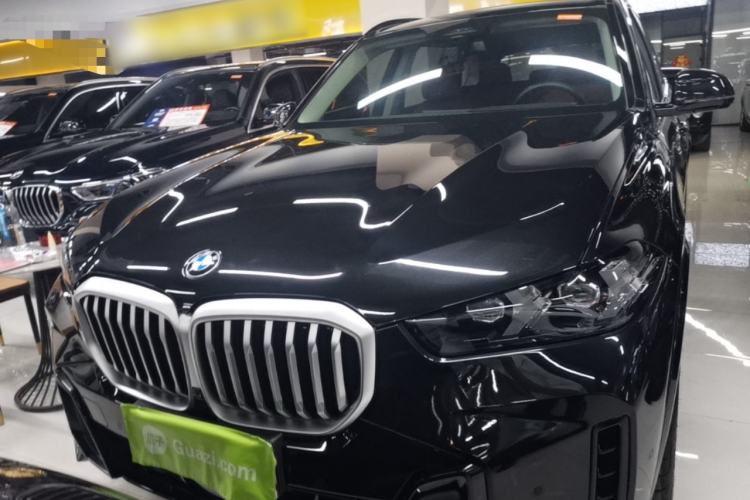 BMW X5 2023 — 2