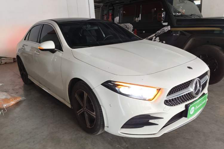 Mercedes-Benz A 200 L 2022 — 3